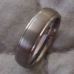 Tungsten wedding band